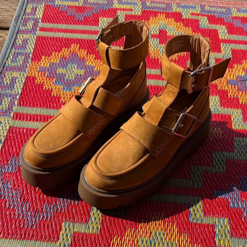 Brand New Steve Madden Rogue Brown Ankle Strap Booties